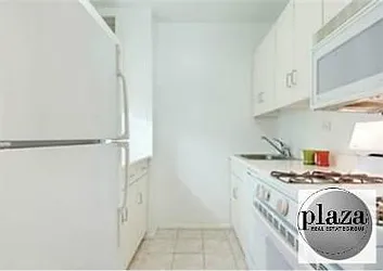 Rented by Plaza Real Estate Group