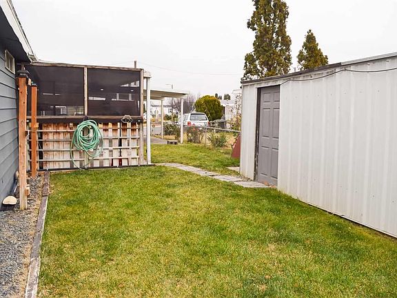 5th image of 236 Skyline Dr #236