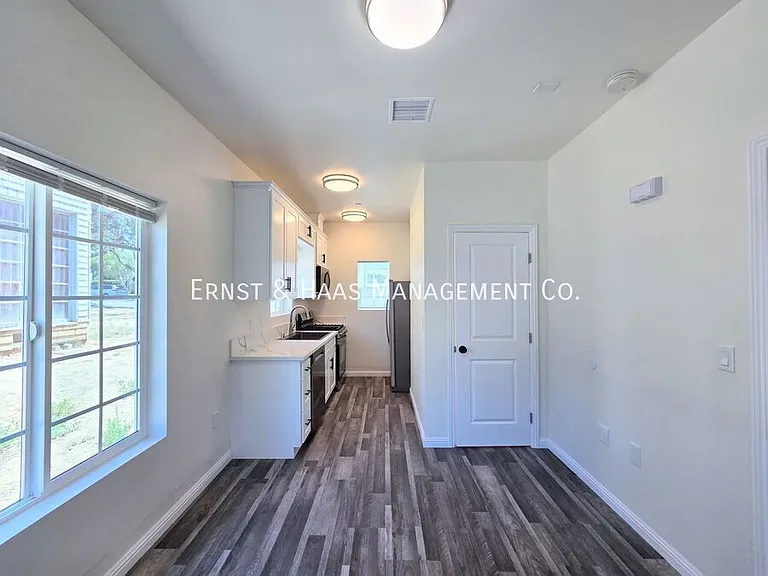 4169 Country Club Dr — Photo 3