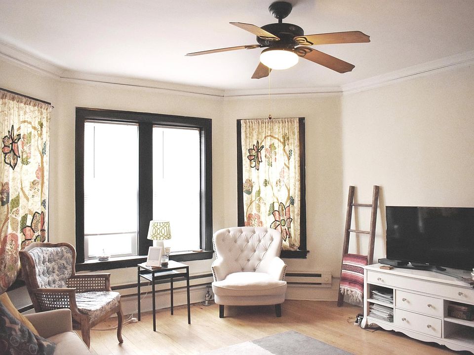 1st image of 3815-23 N Greenview Ave #3823-1W
