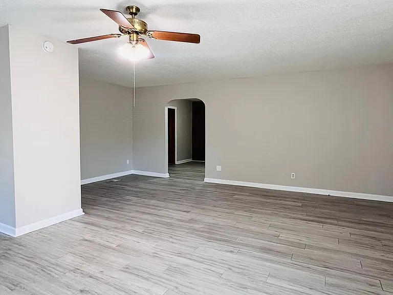 3117 Galimore Dr — Photo 9