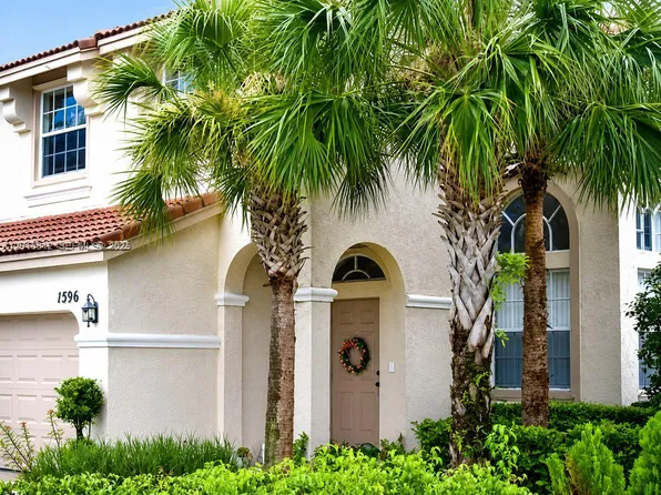 15964 NW 12th Ct, Pembroke Pines, FL 33028