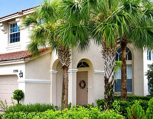 15964 NW 12th Ct Photo 1