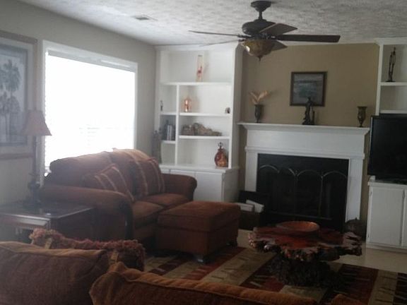 5th image of 8199 McKenzie Pl