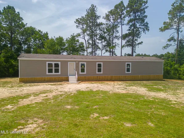 3195 Firetower Rd, Kiln, MS 39556