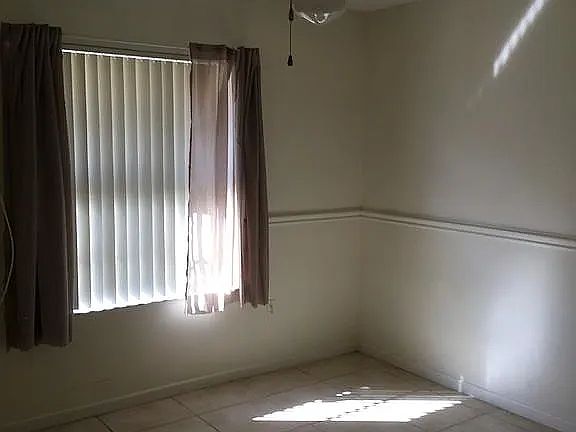 2nd image of 4334 Sandhurst Dr