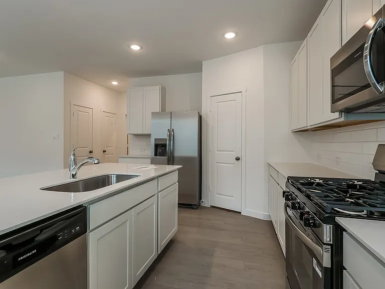 11515 Cedar Close — Photo 10