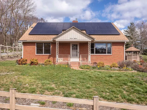 1318 Greystone St, Harrisonburg, VA 22802