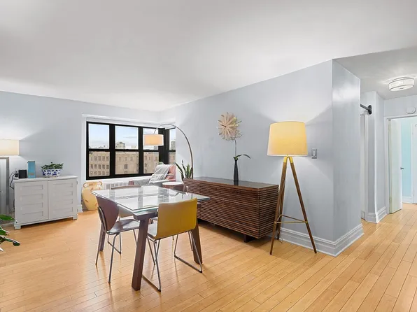 385 Grand St APT L1101, New York, NY 10002
