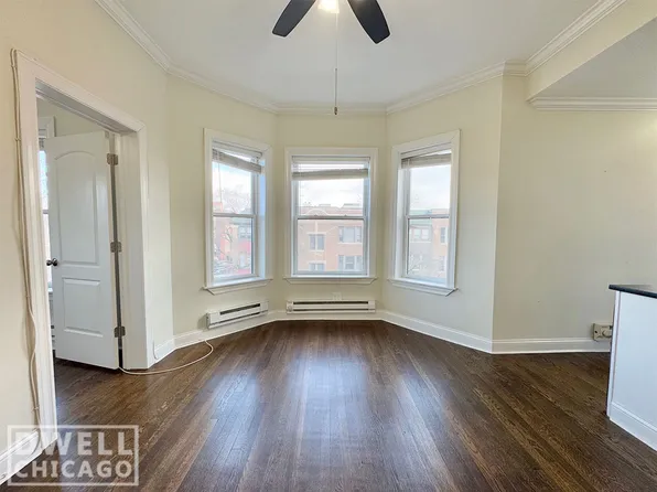 916 W Waveland Ave #2B, Chicago, IL 60613