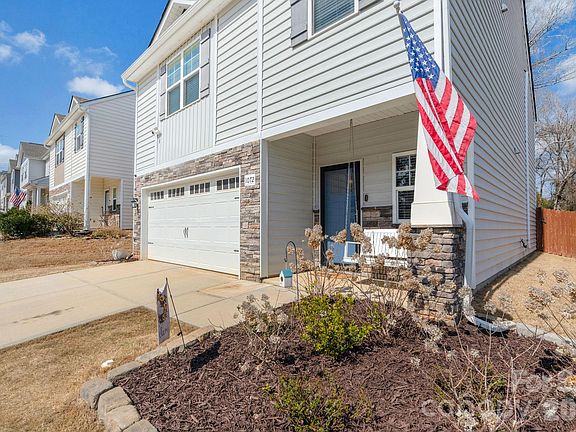 2nd image of 1072 Pecan Ridge Rd