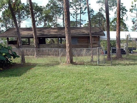 barn