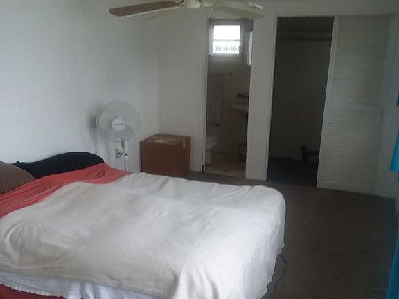 3rd image of 1820 Hoyle Dr