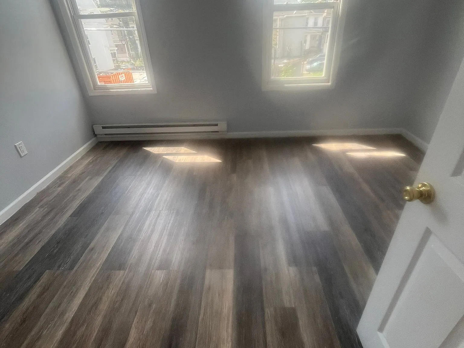 3 bed, 1000 sqft, $2,250 — Photo 3