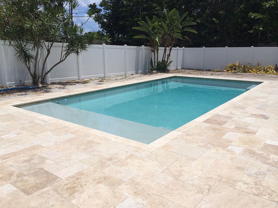 1st image of 822 N Ocean Breeze