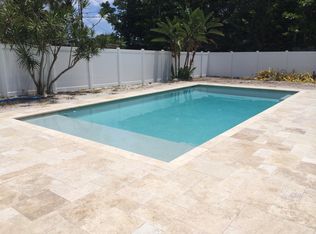 822 N Ocean Breeze, Lake Worth, FL 33460
