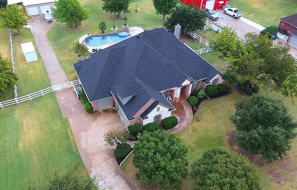 1st image of 13816 Mallard Springs Dr