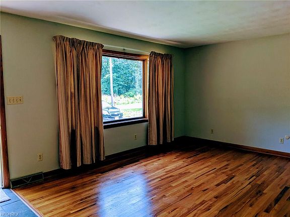 2nd image of 3560 Denver Ave