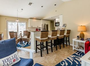 105 W Hilo St, Naples, FL 34113