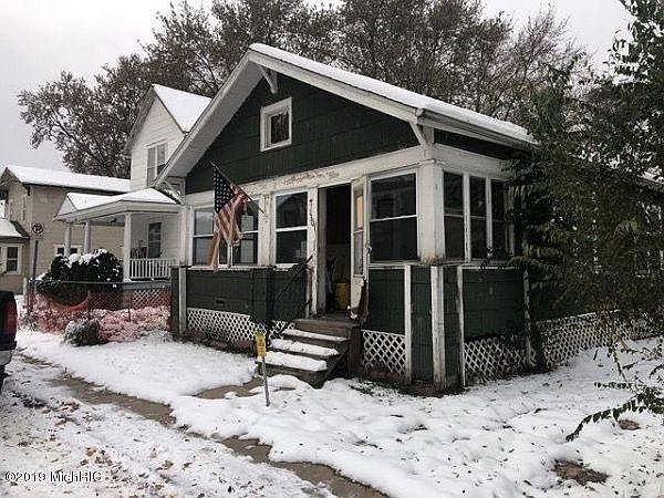 1st image of 1301 Hays Park Ave