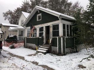 1301 Hays Park Ave, Kalamazoo, MI 49001