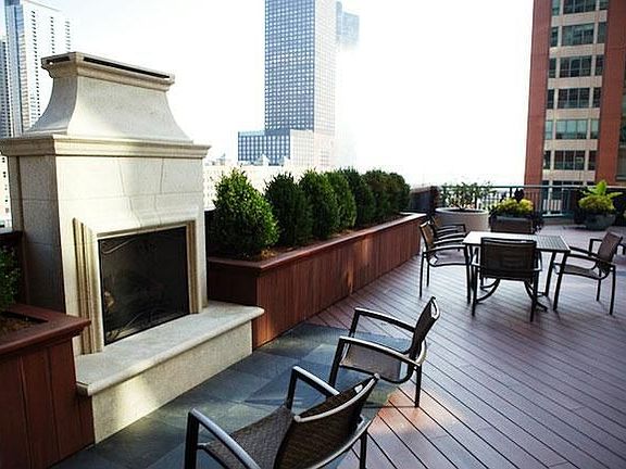 3rd image of 400 N McClurg Ct Fl 2