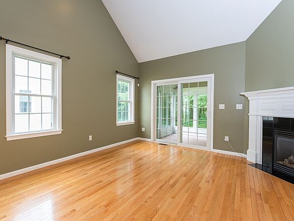 5th image of 750 Blue Heron Dr #750
