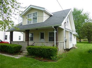 1343 Towers Rd, Oregon, OH 43616