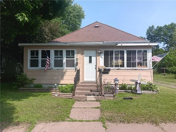 905 East 1st Street, Ladysmith, WI 54848