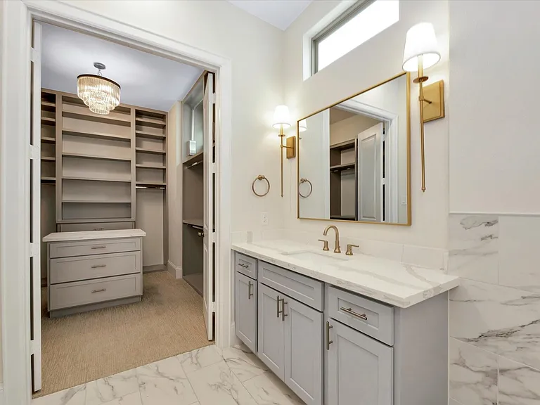 540 W 26th St #A — Photo 28