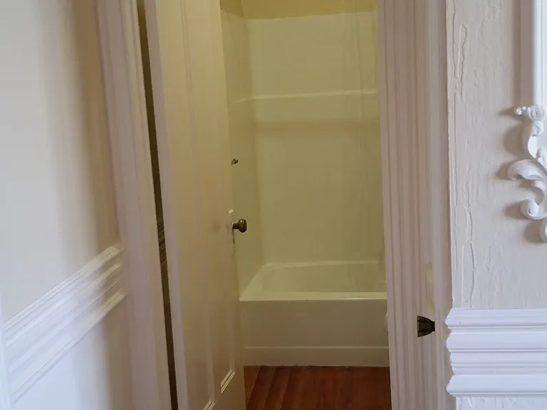 316 Valencia St — Photo 15