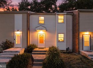 5106 Arrit Ct, Burke, VA 22015