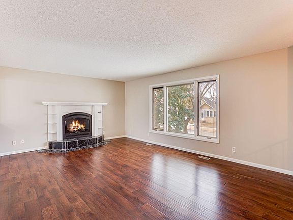 5th image of 916 Allen Ave