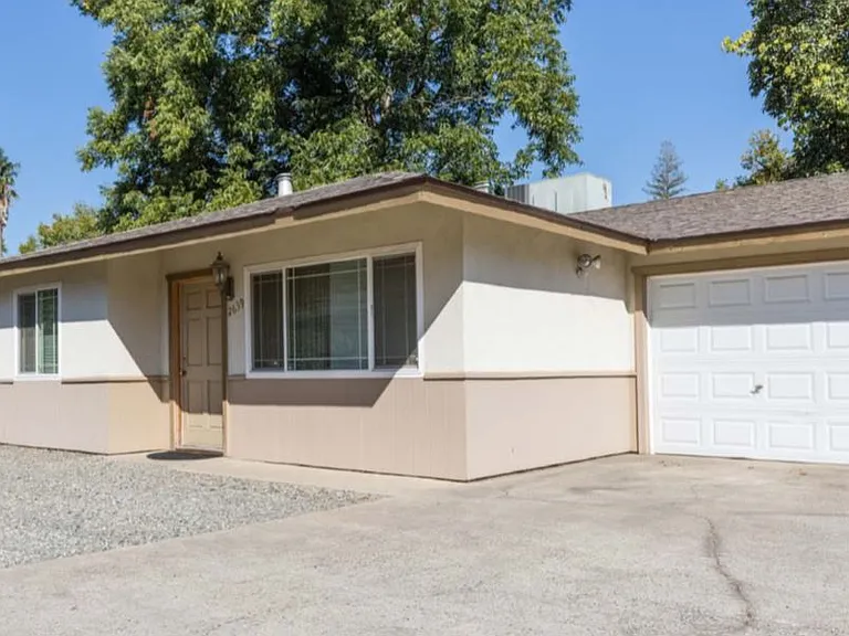 2635 California Ave — Photo 7