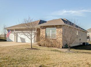 624 Willowbrook Way, O'Fallon, IL 62269