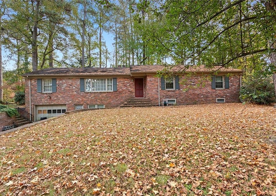 1st image of 2831 Meadow Wood Dr W