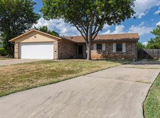 7903 NW Terrace Hills Blvd, Lawton, OK 73505