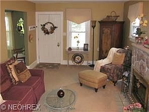2nd image of 1631 Falls Ave