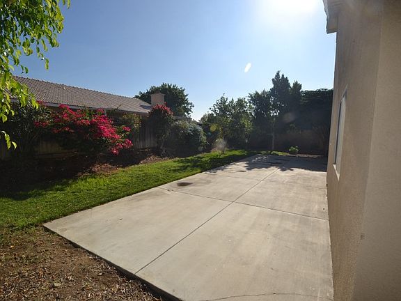 2nd image of 15390 Ceres Ave