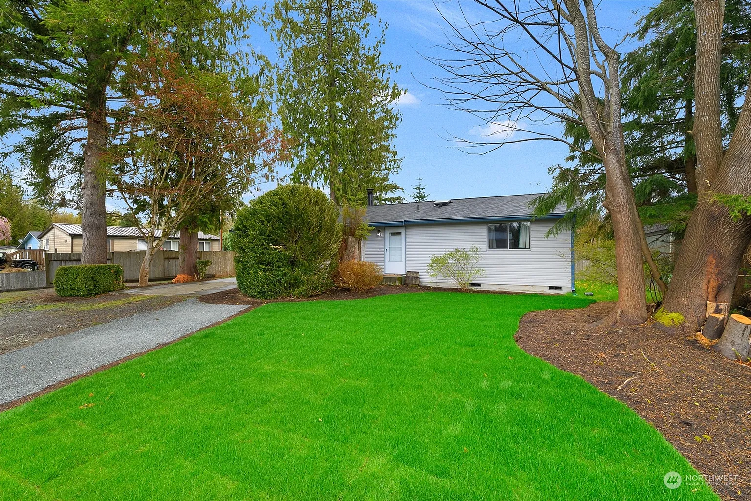 15917 355th Drive SE photo 1