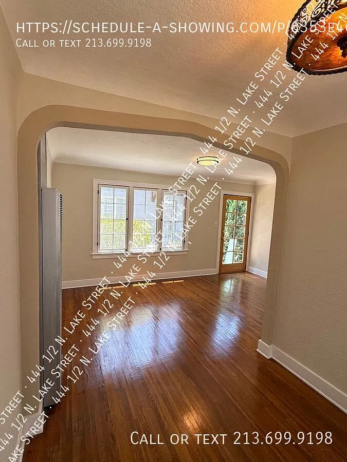 $0 Security Deposit+1 Month Free- Echo Park Bungalow Apt - 1 Bed/1 Bath - Courtyard Building — Photo 1