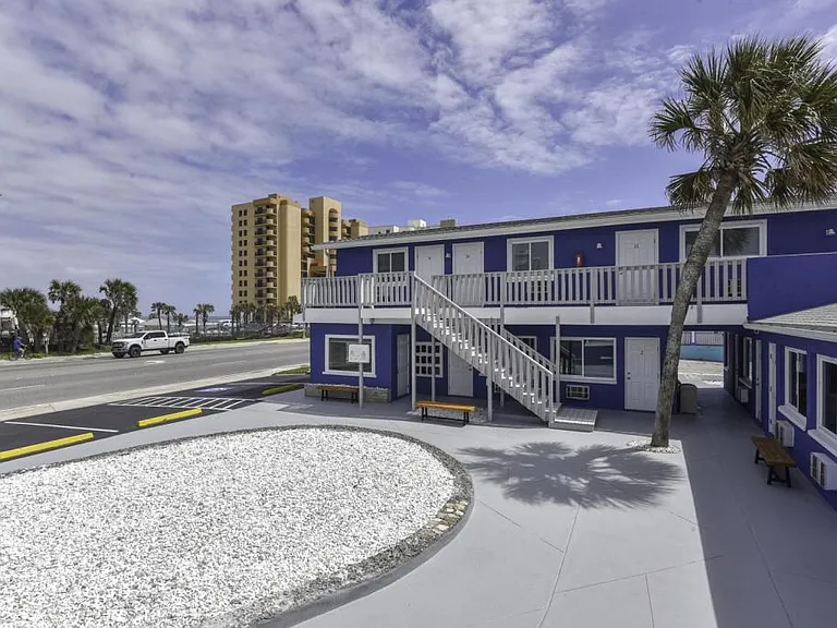 3064 S Atlantic Ave #7 — Photo 41