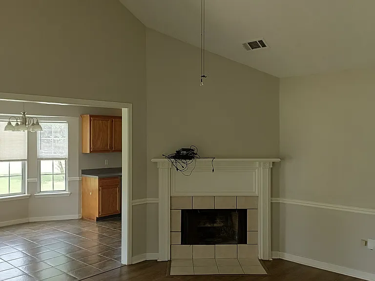 203 Sunchase Dr — Photo 7