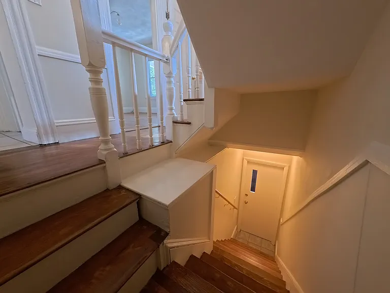 29 Watts St #2 — Photo 15