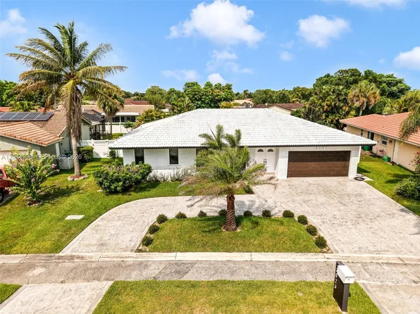 3023 NW 123rd Ave, Pompano Beach, FL 33065
