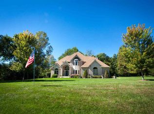 1855 N Walmont Rd, Jackson, MI 49203