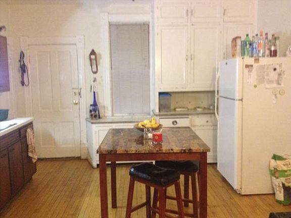 5th image of 2834 N Bremen St