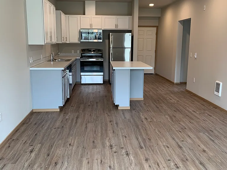 Whitney Lane Apartments — Photo 90