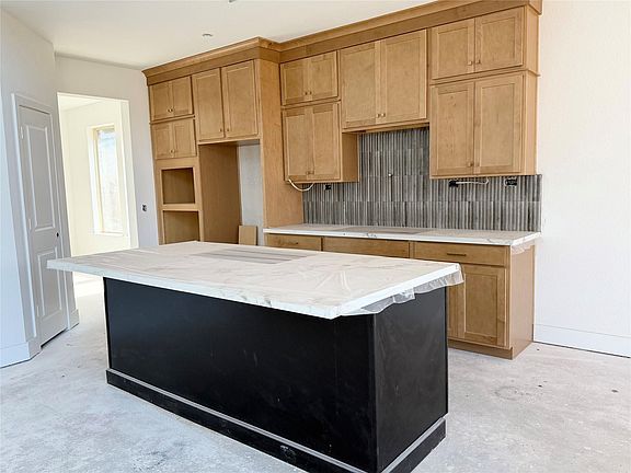 3rd image of 4434 Sunny Hazel Ln