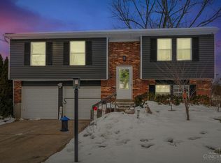 4785 Shadowood Ct, Cincinnati, OH 45244